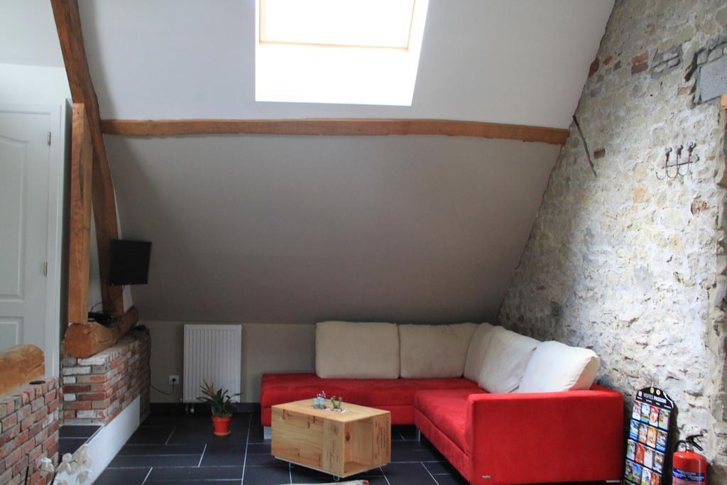 Aux Charmes De La Campagne Villa Hautrage ภายนอก รูปภาพ